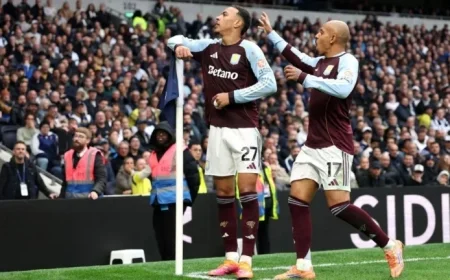 Tottenham’s Fortress Crumbles as Aston Villa Triumphs with 2-1 Win