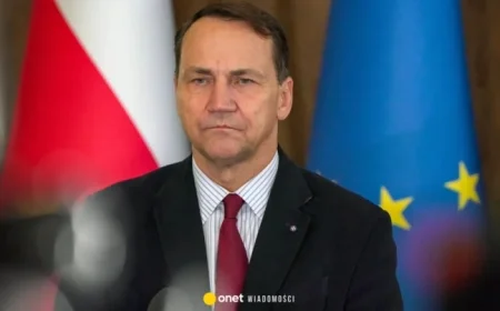 Iranian Minister Outraged by Sikorski’s Actions Foreign Minister Responds