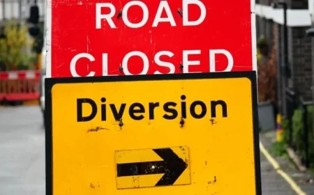 Major Road Closure Causes Traffic Chaos After Devastating Crash as Police and Ambulances Rush to Scene