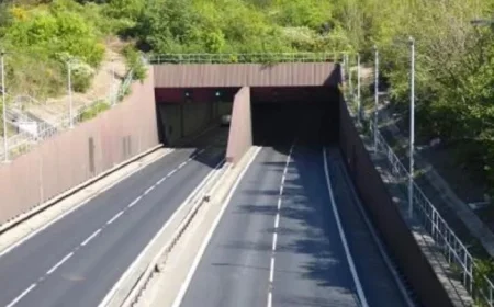 Major Disruption as Conwy Tunnel on A55 Closes in Both Directions This Morning