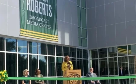 GMA Anchor Robin Roberts Reveals Cutting-Edge Multimedia Center at Southeastern University
