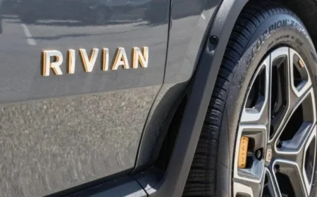 Top Mizuho Analyst Recommends Selling as Rivian Stock (RIVN) is Downgraded Before Earnings Release
