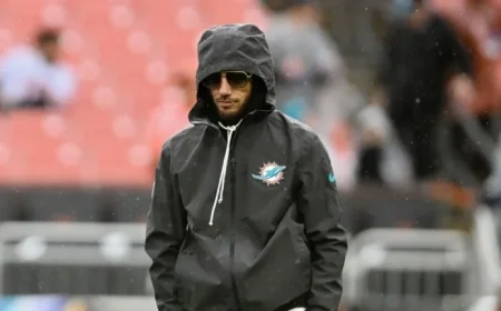 McDaniel Prioritizes 1-6 Dolphins Over Job Concerns Amid Season Challenges