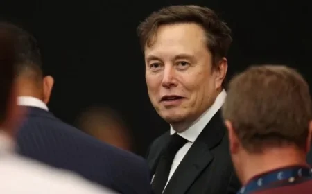 Elon Musk Criticizes Acting NASA Chief Sean Dummy Amid Uncertain SpaceX Moon Contract