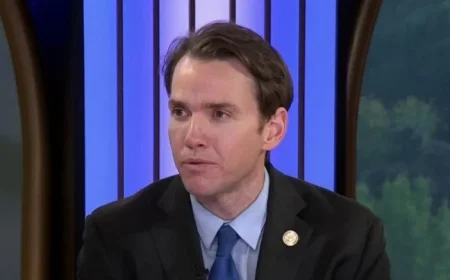 GOP Lawmaker Urges Congress to Explore All Options to End Government Shutdown