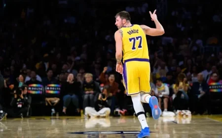 Lakers vs Warriors Live Updates: Lineups, Scores, and News as Luka Dončić Faces Stephen Curry and Golden State