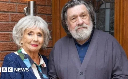 Tomlinson and Johnston Describe Brookside Return as Weird but Nice