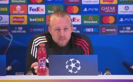 Pasveer Acknowledges Discontent While Heitinga Faces Jeers from Fans Understanding the Emotions