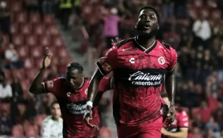 Tijuana’s Rebel Tijuana De Abreu Challenges Toluca’s Mighty Mohamed in Mexican Football Showdown