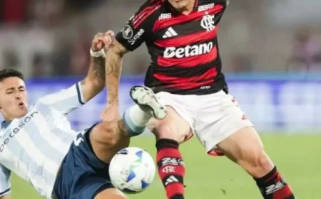 Varela Labels Opponent as Tough Competitor and Emphasizes Flamengos Need for Preparation in Argentina Clash