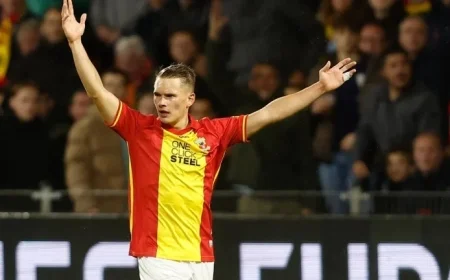 Deijl Propels Eagles to Lead Against Villa as AZ Takes 1-0 Advantage Over Slovan