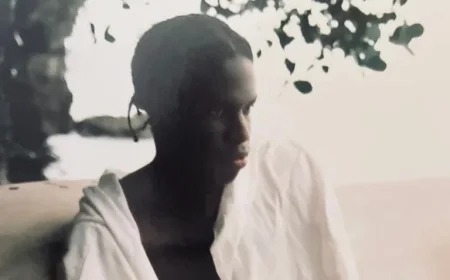 Daniel Caesar’s ‘Son Of Spergy’ Boldly Explores Complex Family Dynamics
