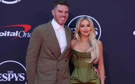Chelsea Freeman Shines in Stylish Outfit at Dodgers World Series Game 1