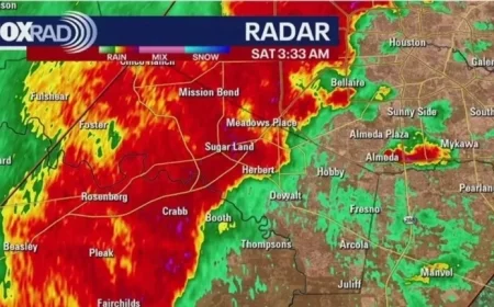 Houston Power Outage Update: Check Status with CenterPoint and Entergy Maps