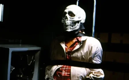 Tom Atkins Responds Perfectly to ‘Halloween III’ Critics