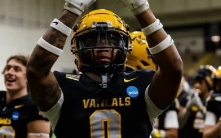 Wide Receiver Marshawn McCraney and Thomas Ford Jr. Highlight Vandals Weekly