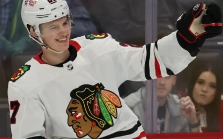 Blackhawks Trade Reichel to Canucks for 2027 Draft Pick
