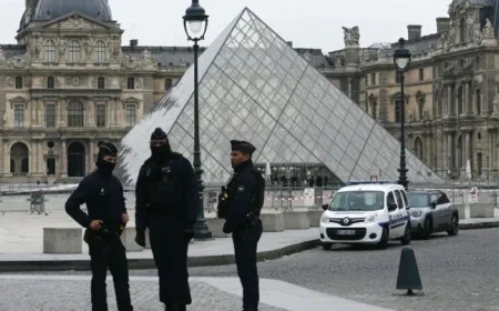 French Prosecutors: Two Arrested in Louvre Jewel Heist