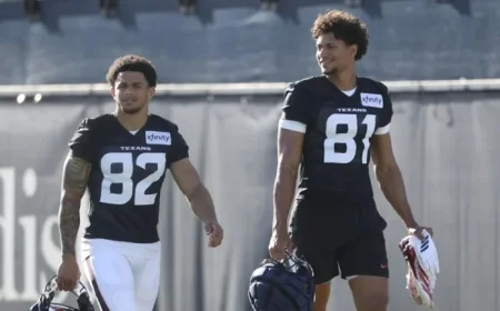 Houston Texans Veteran Urges Rookie Wide Receivers to Improve Performance
