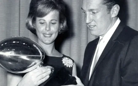 Carol Davis Dies at Age [Insert Age]