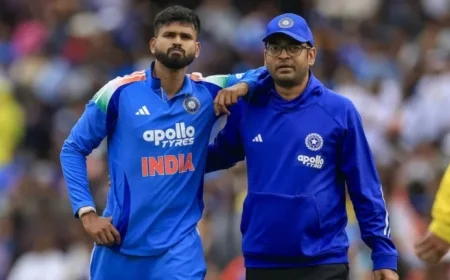 Shreyas Iyer Injures Rib Sorero Making Spectacular Catch in Australia-India Match