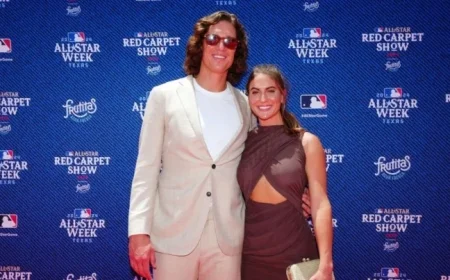 Tyler Glasnow Captivates Future Wife with Creative Stunt from Stands