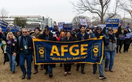 Democrats Unmoved by Federal Workers’ Union Call to End Shutdown