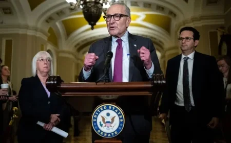 Federal Workers Face Unpaid Wages as Shutdown Reaches Fifth Week
