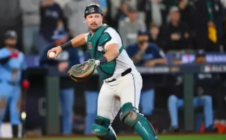 Cal Raleigh vs. MVP Catchers: A Comprehensive Comparison