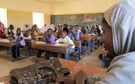 Mali Closes Schools Amid Fuel Blockade Crisis by Fighters