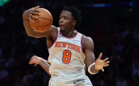 Knicks’ Defensive Star Shines in Season Debut