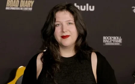 Lucy Dacus Criticizes Comedians for Anti-Trans Jokes as ‘Lazy’