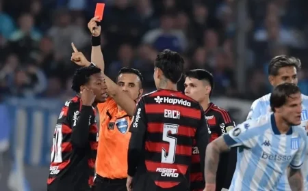 Expulsão de Plata e Controvérsias na Arbitragem de Piero Maza Agitam Jogo entre Racing e Flamengo na Libertadores