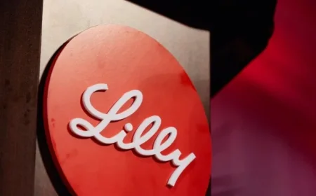 Eli Lilly Boosts Forecast Amid Strong Demand for Weight-Loss Drugs