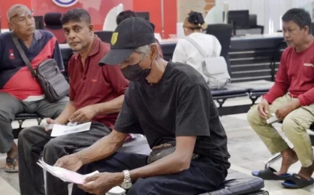 Adapting to Global Aging: Navigating the Silver Tsunami