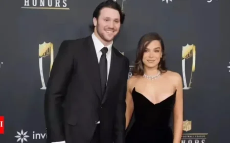 Hailee Steinfeld Shares Late-Night Therapy Call Amid Josh Allen’s Ongoing Battle