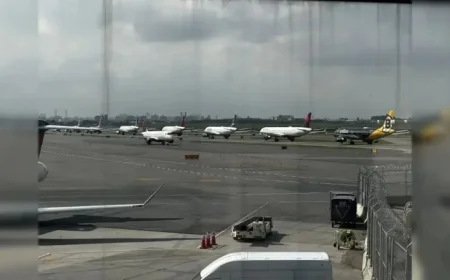 JFK Airport Halts Flights in NYC Due to Aircraft Emergency