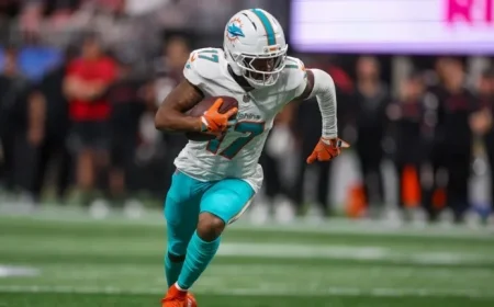 Top Three Destinations for Dolphins’ WR Jaylen Waddle at NFL Trade Deadline