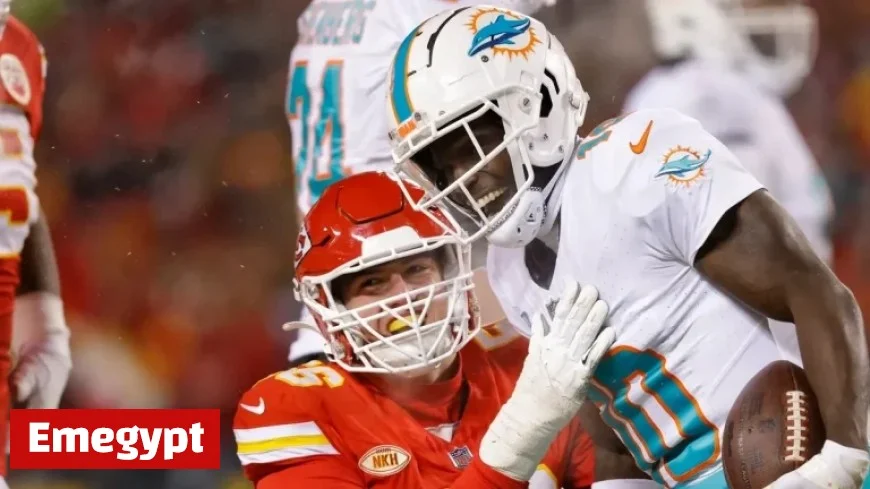 Impact of Tyreek Hill’s Knee Injury on Career Income and Hall of Fame Prospects