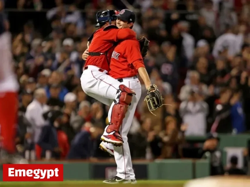Red Sox Veterans Offer Crucial Postseason Tips to Rookies