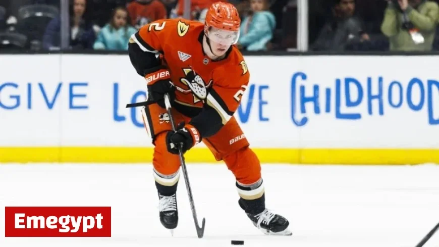 LaCombe Commits to Ducks with Exciting 8-Year Contract Signing