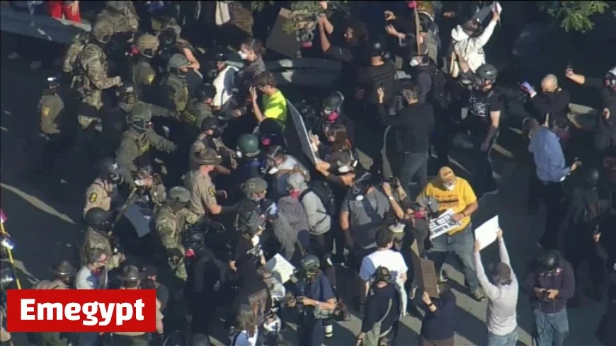 Live Updates: DHS Secretary Kristi Noem and BP Commander Greg Bovino on Roof During Broadview ICE Facility Protest in Chicago