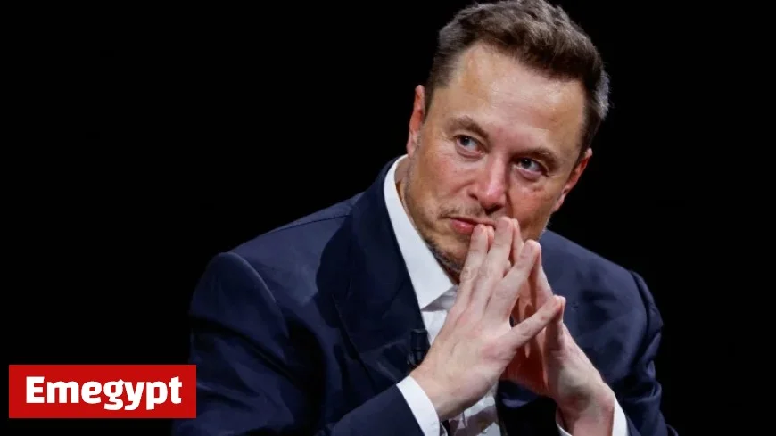 Markets remain steady as Musk targets Netflix and Taylor Swift drops new album in Morning Squawk update