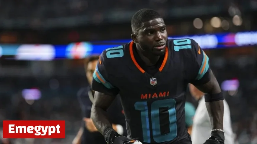 Tyreek Hill Makes a Triumphant Return to Dolphins Facility and Addresses the Team