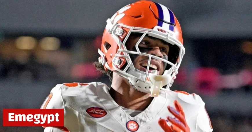 Clemson’s Star WR Antonio Williams Signs Exciting NIL Agreement with Nike
