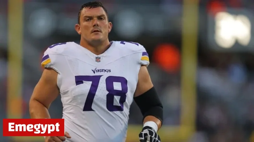 Vikings’ Ryan Kelly Heads to Injured Reserve After Second Concussion of the Season
