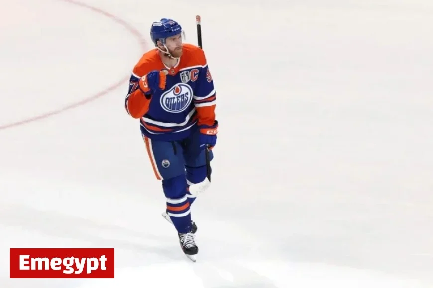 Connor McDavid inks 2-year $12.5 million AAV contract extension with Edmonton Oilers