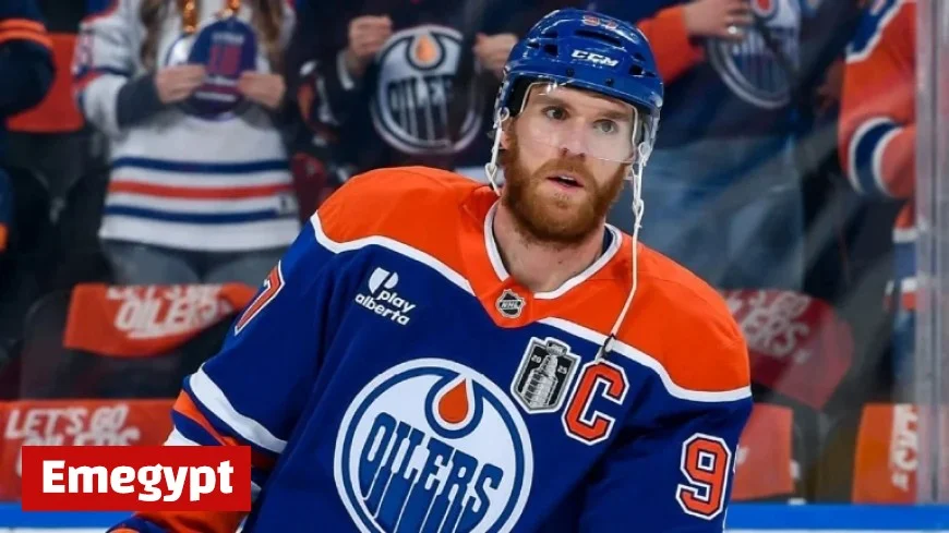 Connor McDavid inks a 2-year $25M contract extension with the Edmonton Oilers