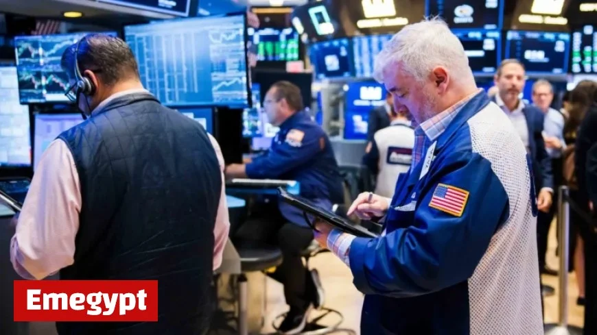 S&P 500 Sees First Drop in 8 Days Due to Oracle Slump and Shutdown Concerns Live Updates