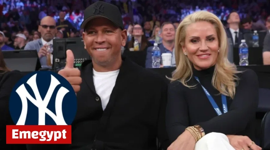 Alex Rodriguez’s Girlfriend Jaclyn Turns Heads in Black Bikini Before Canadian Physiques Challenge